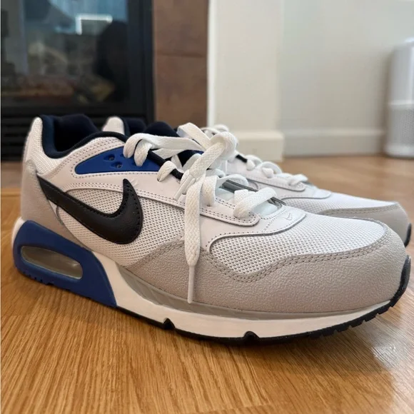 Nike Air Max White Blue Black Men’s Size 11.5 Sneakers NWOT - Picture 7 of 8